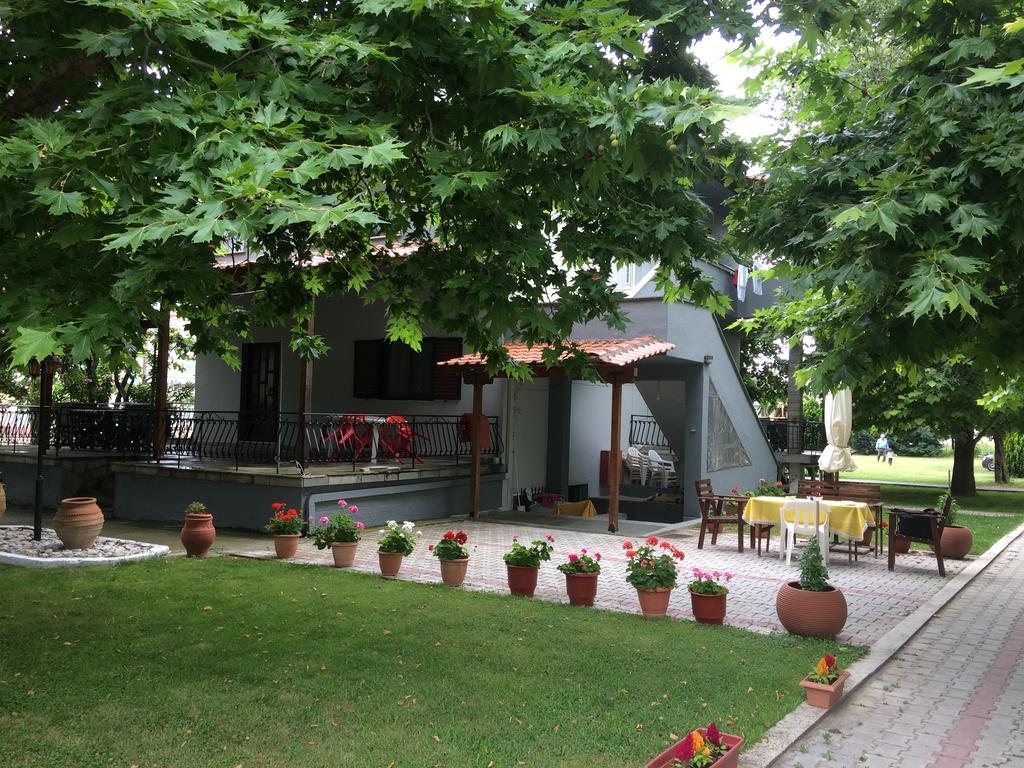 Villa Maria Ofrínion Exteriör bild